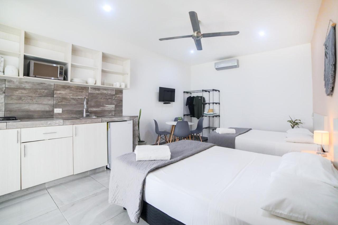 Almond Suites Плайя-дель-Кармен Екстер'єр фото